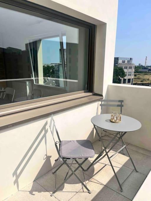 Superbe Appartement Neuf Dans Residence Familiale Aux Portes De Paris Avec Parking Ivry-sur-Seine Exterior foto